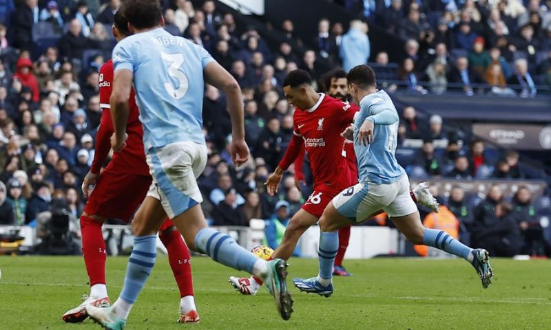 Những trận đấu hấp dẫn nhất trong lịch sử đối đầu Man City vs Liverpool