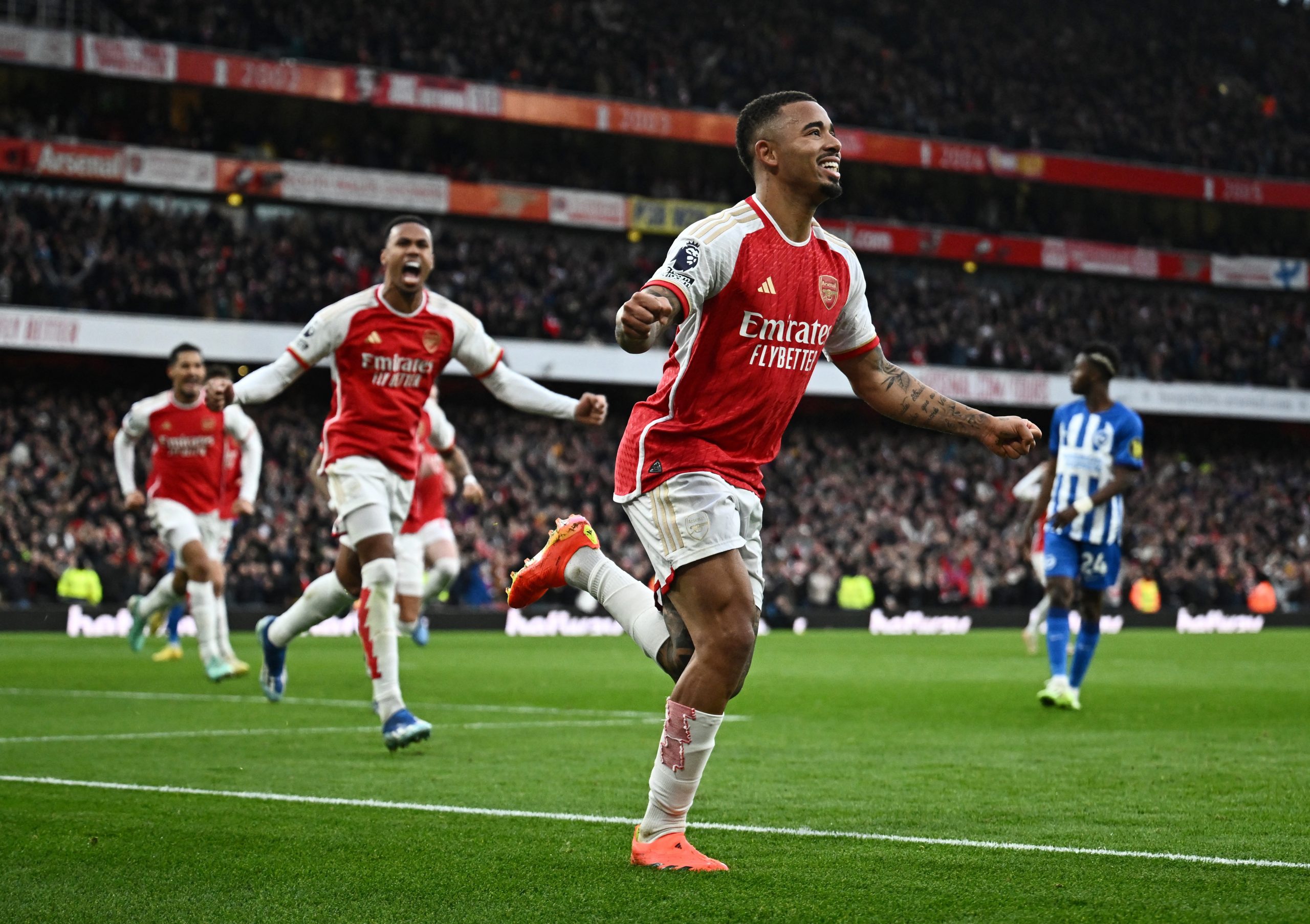 Arsenal, đứng đầu bảng sau vòng đấu thứ 18, đã thể hiện phong độ xuất sắc