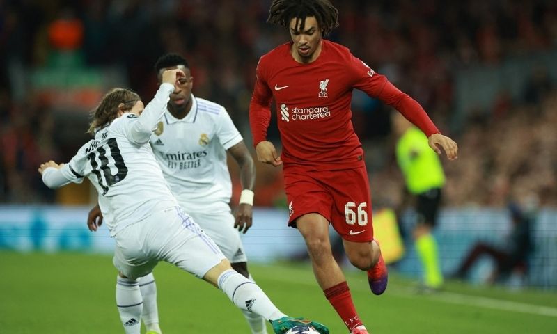 Những trận đấu kinh điển trong lịch sử đối đầu Liverpool vs Real