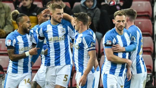 Huddersfield có thể sẽ phải đối mặt với một thách thức lớn trong trận đấu sắp tới tại sân Etihad